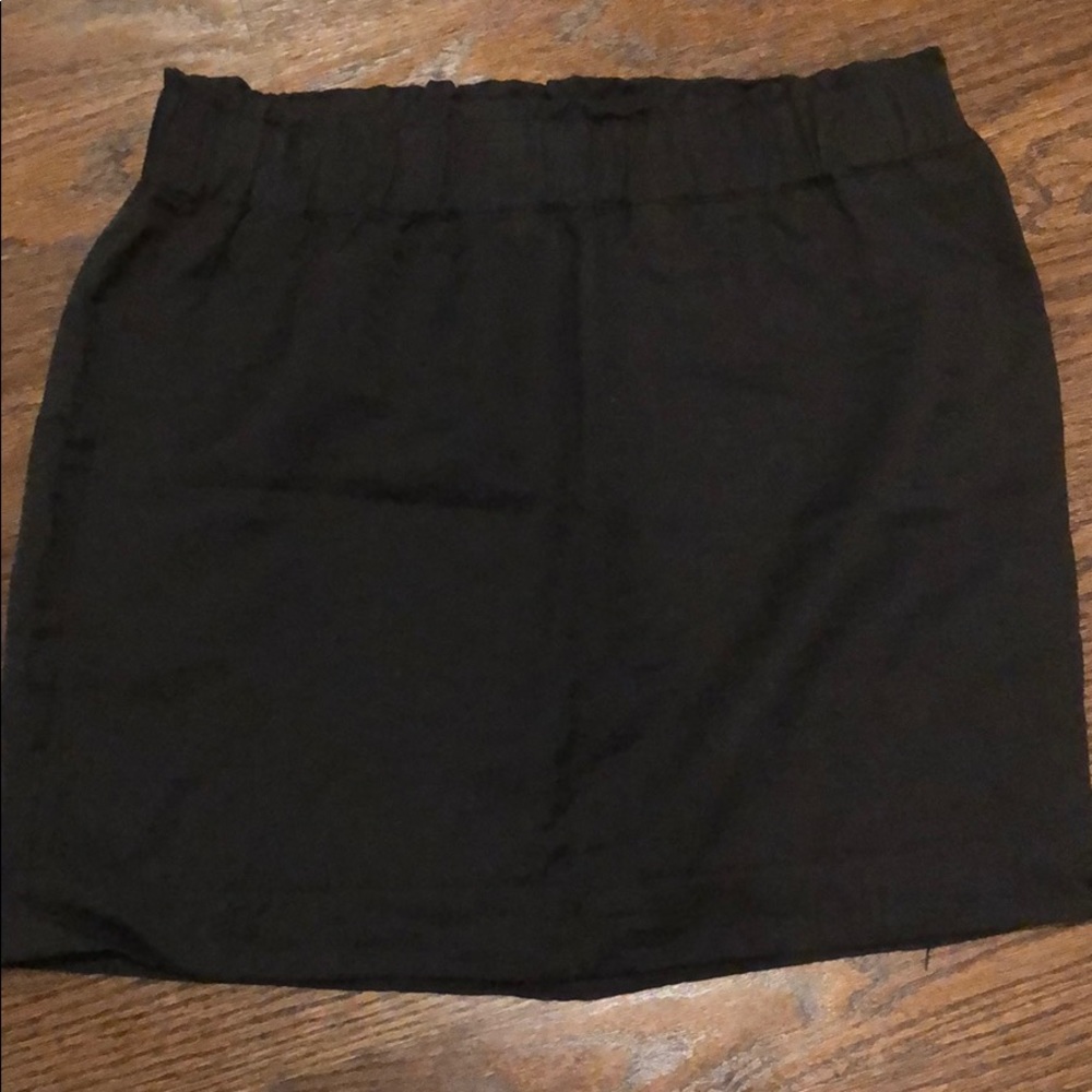 Gap maternity black skirt